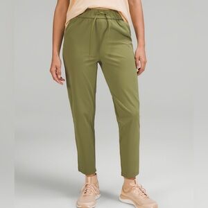 Lululemon Stretch High-Rise Pant 7/8 Length Bronze Green size 8